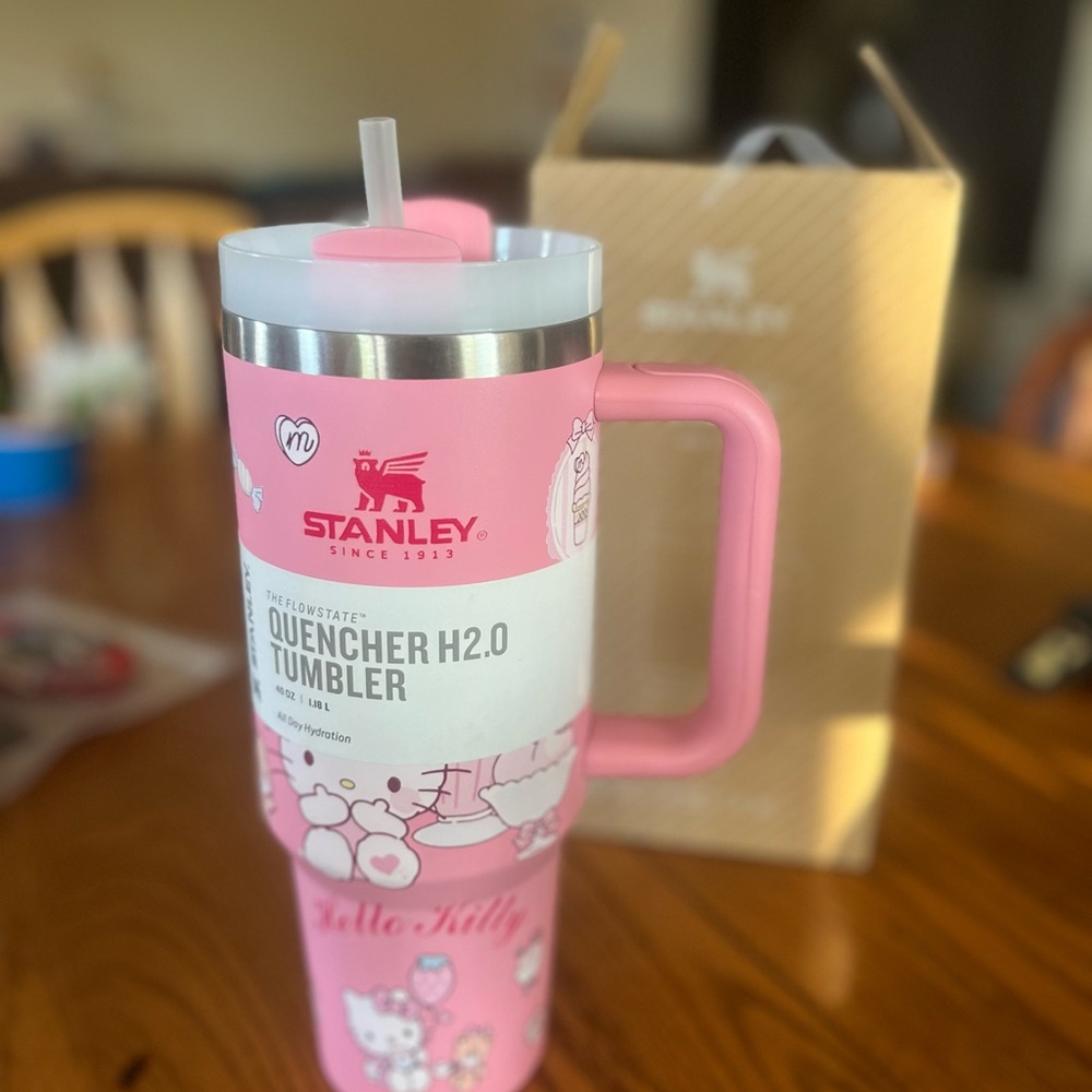 Stanley Pink Hello Kitty Tumbler